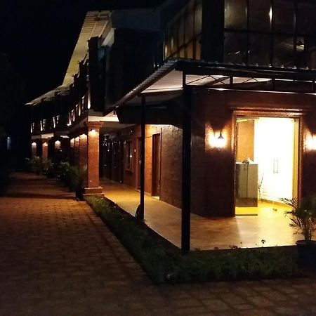 Hotel On The Rocks Mahabaleshwar Luaran gambar
