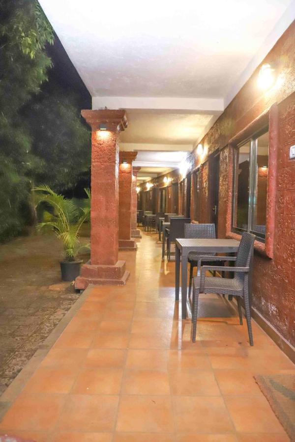 Hotel On The Rocks Mahabaleshwar Luaran gambar