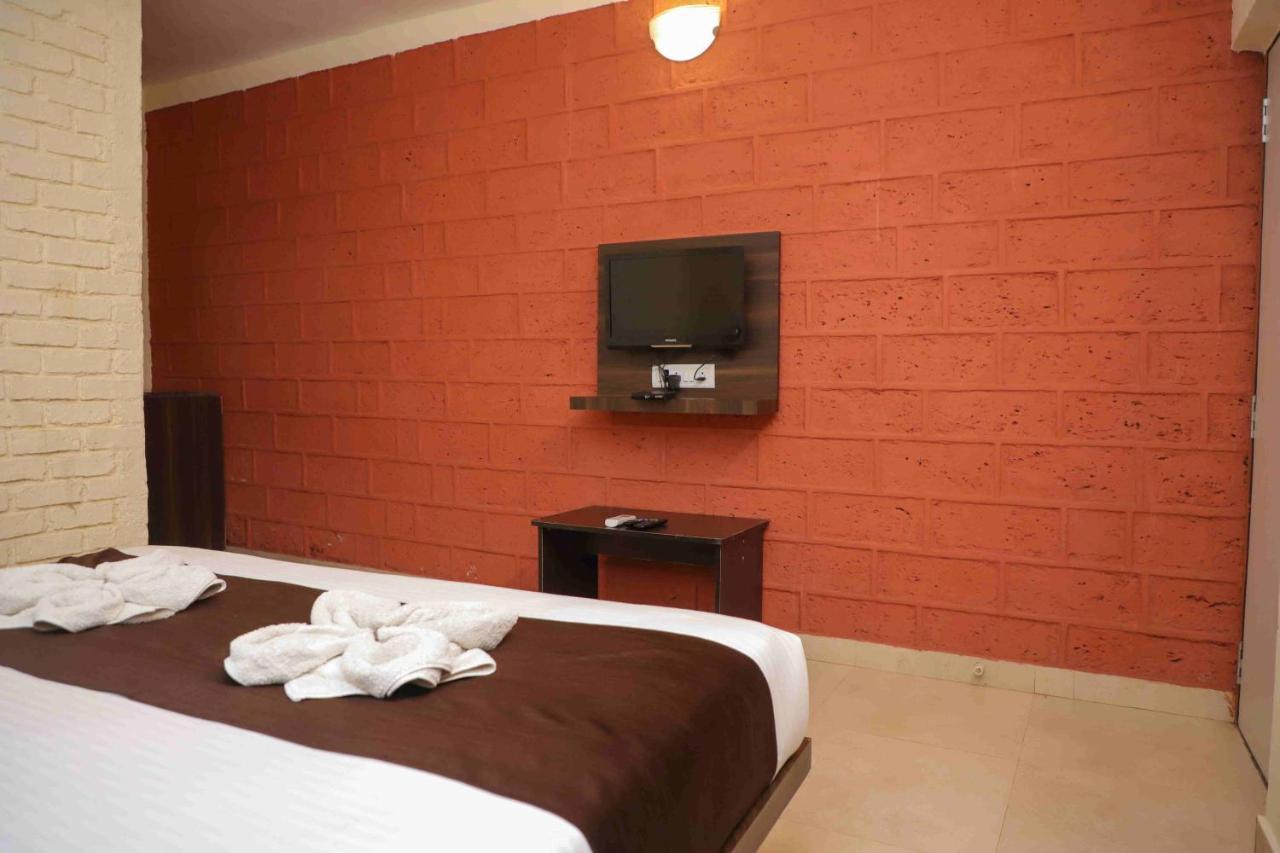 Hotel On The Rocks Mahabaleshwar Luaran gambar