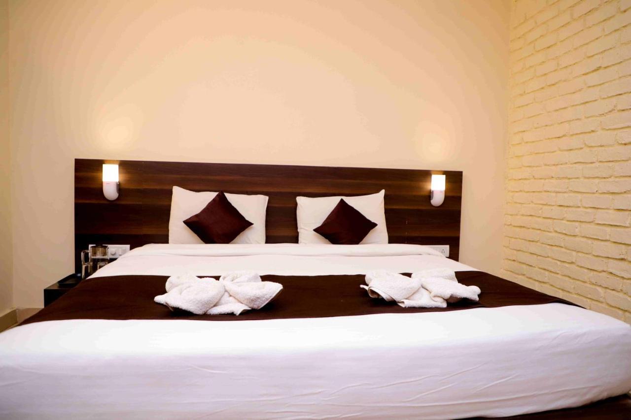 Hotel On The Rocks Mahabaleshwar Luaran gambar