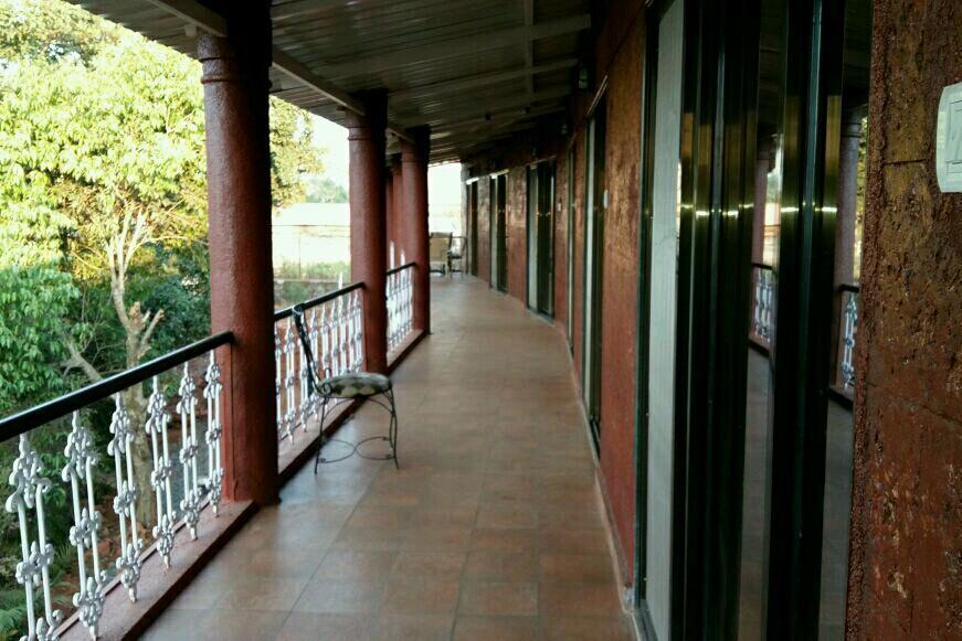 Hotel On The Rocks Mahabaleshwar Luaran gambar