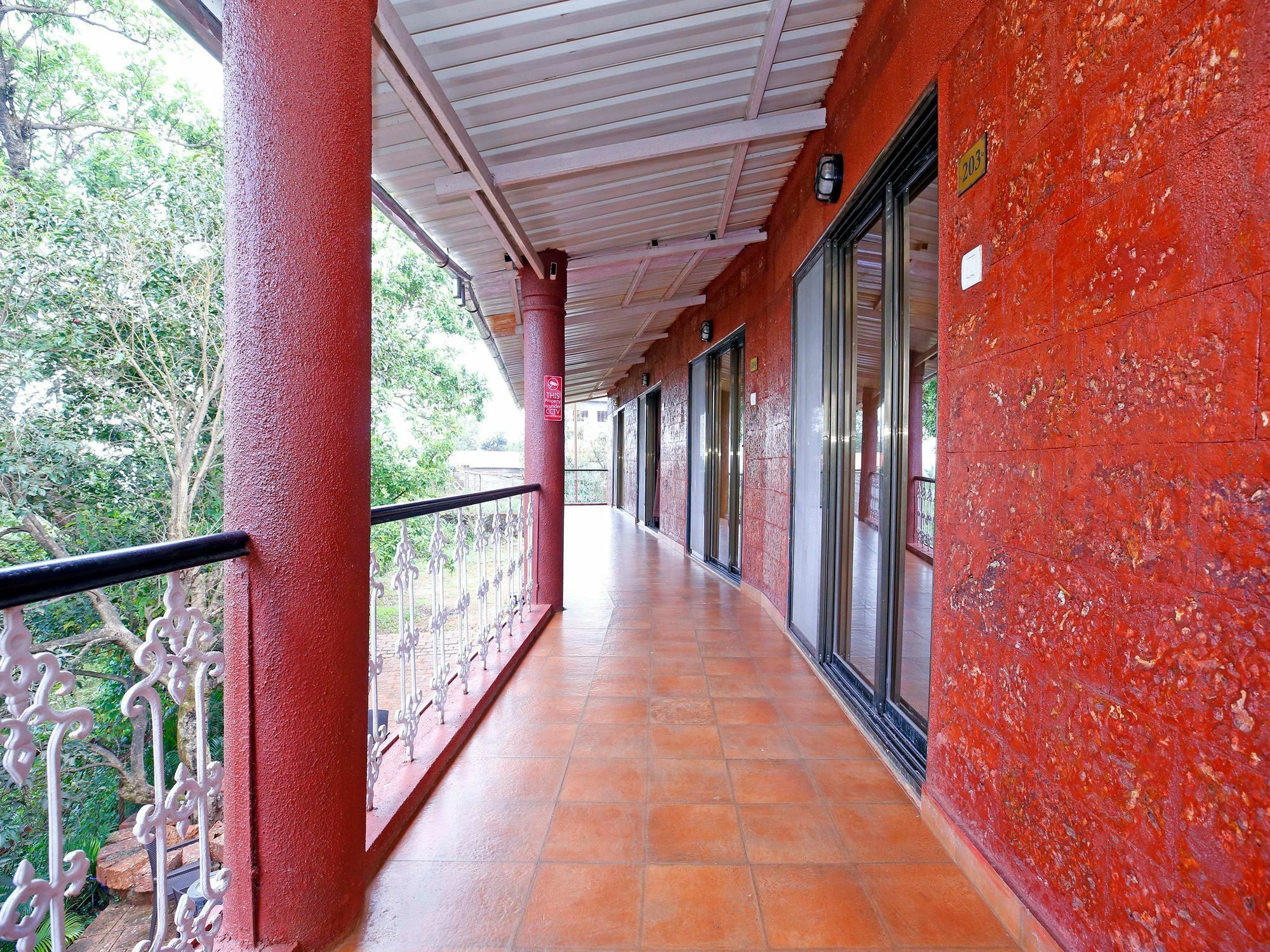 Hotel On The Rocks Mahabaleshwar Luaran gambar